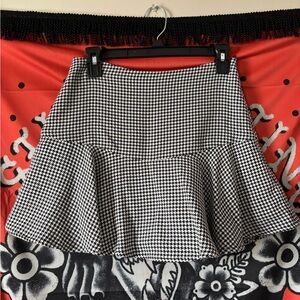 Houndstooth Flared Mini Skirt/Skort - Black & White